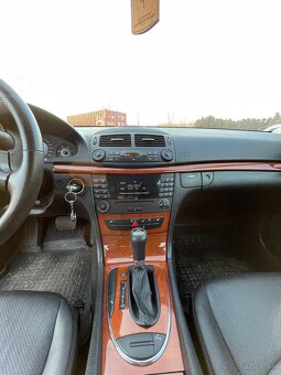 Mercedes Benz E220 cdi ,125 kw W211 ,2006 - 9