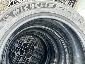 PREDÁM 4 kusy zimné pneumatiky MICHELIN 225/55 R18 102V - 9