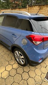 Hyundai i20 active - 9