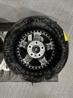 OZ FUTURA 5x120 R16 - 9