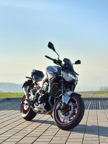 Kawasaki Z900 2024 v športovej úprave - TOP STAV - 9