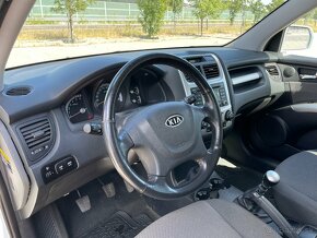 KIA SPORTAGE 2.0 4X4 - NA PREDAJ / NA SPLATKY - 9