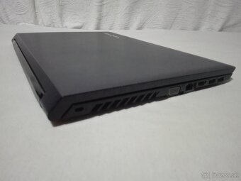 Lenovo i3-4x2,4 GHz. SSD 256 GB. 6 GB. 15,6“ HD. - 9