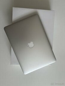 Apple MacBook Air 13 - 9