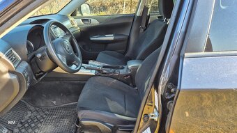 Subaru Impreza,  automat, benzín, vyrobené 12/2011 - 9