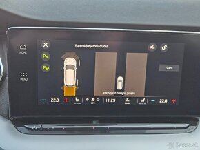 ŠKODA OCTAVIA Combi 2,0TDI DSG IV  LED MATRIX FULL ASIST AC - 9