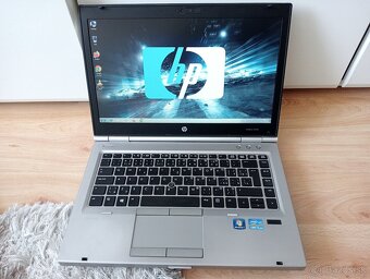 HP elitebook 8470p / 4gb ram / Intel core i5 / ssd / Win 7 - 9