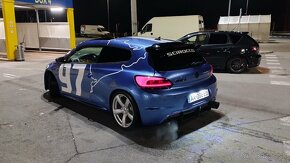 Volkswagen Scirocco R 2.0 TSI DSG - 9