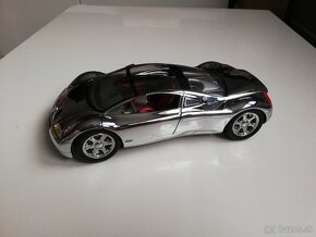 1:18  Audi Avus quattro  - Revell - 9