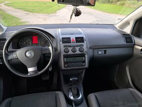 Vw touran 2.0 tdi dsg - 9