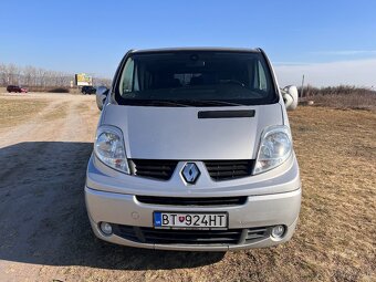 Renault Trafic Passenger L2 2,5 DCi 107KW - 9