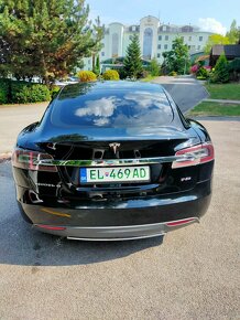 Tesla Model S P85 - 9