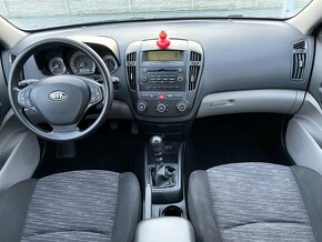 KIA Ceed 1.4i 16V Comfort NEPOJAZDNE - 9