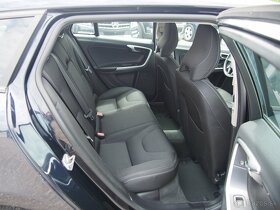 Volvo V60 D3 2.0L 150k Momentum Geartronic - 9