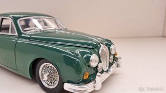 1:18 JAGUAR MARK II - 9