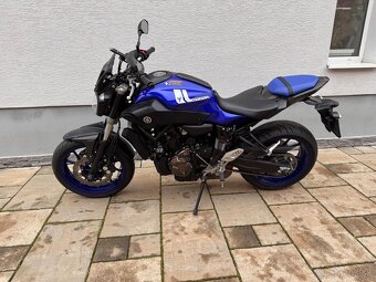 Yamaha mt 07 - 9