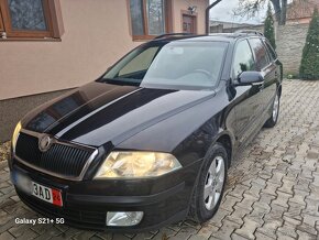 SKODA OCTAVIA COMBI 2 1.9 TDI ELEGANCE - 9