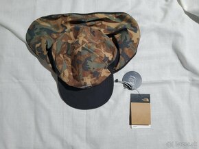 Siltovka The North Face  camo so slnecnou clonou - 9