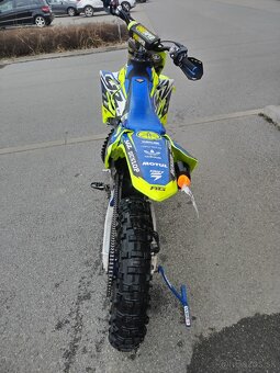 Yamaha yz 250 - 9