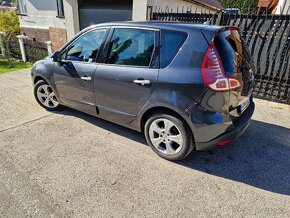 Renault Scenic - 9