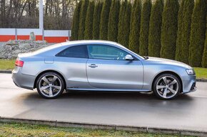 AUDI A5 COUPE - 3.0TDI V6 176KW MANUÁL S-LINE + RS5 PACKET - 9