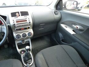 Toyota Urban Cruiser 1.33 I Dual VVT-i Terra - 9