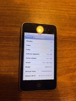 iPod touch 2.generacia + dokovacia stanica Logitech Pure-fi - 9