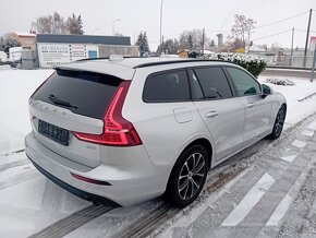 Volvo V60 D3 Momentum Pro AUT 2020 DPH - 9