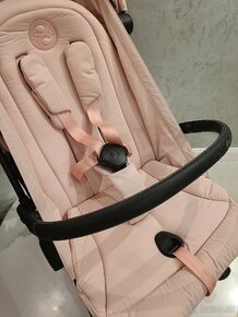 Cybex Coya NOVÁ Peach Pink S MADLOM - 9