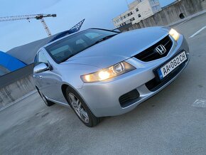 Honda Accord 2.0 i-VTEC 114kW, Benzín, 5 st. manuál - 9