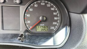 volkswagen polo (9N3) 1.4l benzin - 9