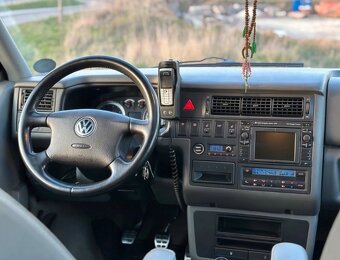 VOLKSWAGEN MULTIVAN t4 2,5 tdi 111 kw BULLI edition - 9