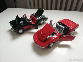 1:18 predam 2x Chevrolet Corvette - 9