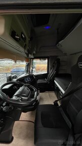 IVECO S-WAY - 9