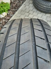 BRIDGESTONE Alenza 245/50/r19 - 9