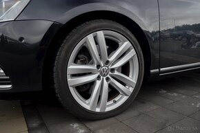 Volkswagen Passat 3.6 V6 4MOTION Highline DSG - 9