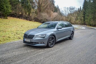 Škoda Superb Combi 2.0 TDI DSG - 9