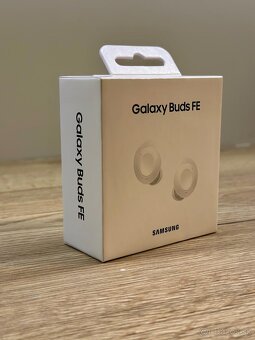 Sam. Galaxy S24 (128GB), Galaxy Watch7, Galaxy Buds FE - 9