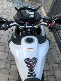 Suzuki dl 650 vstrom abs - 9