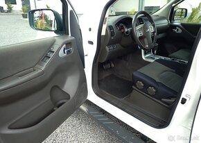 NISSAN NAVARA 2.5Dci 140kW 2014 ZADNA UZAVIERKA , AUTOMAT - 9