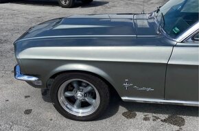 1967 Ford Mustang kabriolet V8 v perfektnom stave - 9