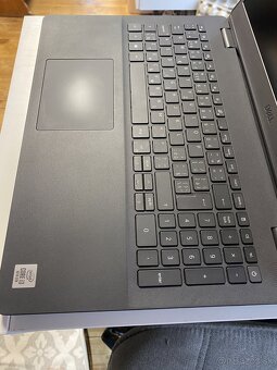 DELL Vostro i3 / 8Gb ram / 256Gb + 1Tb SSD s nabíjačkou - 9