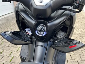 Yamaha x max300 - 9