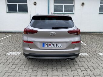 Hyundai Tucson 1.6 T-GDI Automat STYLE 4WD 1.Majitel - 9