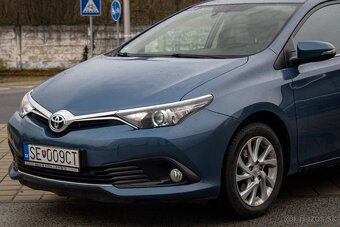 Toyota Auris 1.6 l Valvematic - 9