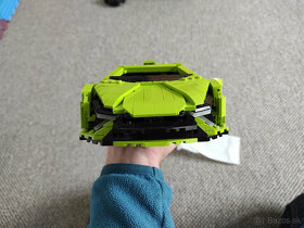 Predám veľké lego LAMBO Mould King - 9