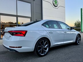 ŠKODA SUPERB 147KW SPORTLINE 4X4 DSG WEBASTO 2021 - 9