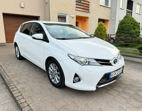 Toyota Auris 1.6 Benzín Automat 144.000km - 9