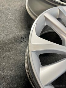 5x114,3 R18 originál alu disky Lexus - senzory - ET 35 - 9