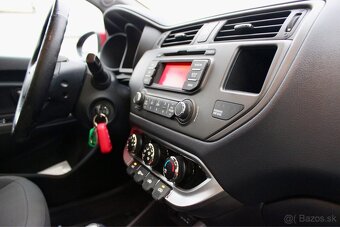 KIA Rio - 1.4 Benzín - automat - 44 tis km - 5 dv. - 9